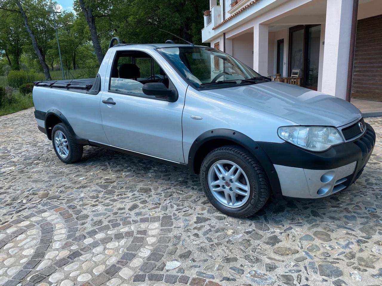 Fiat Strada 1.3 MJT Pick-up cassone lungo