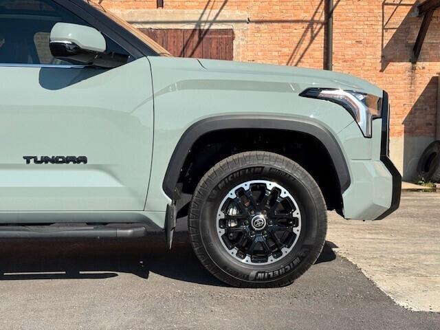 Toyota Tundra LIMITED OFF ROAD PACKAGE 3.5L TWIN TURBO V6 INTERCOOLED