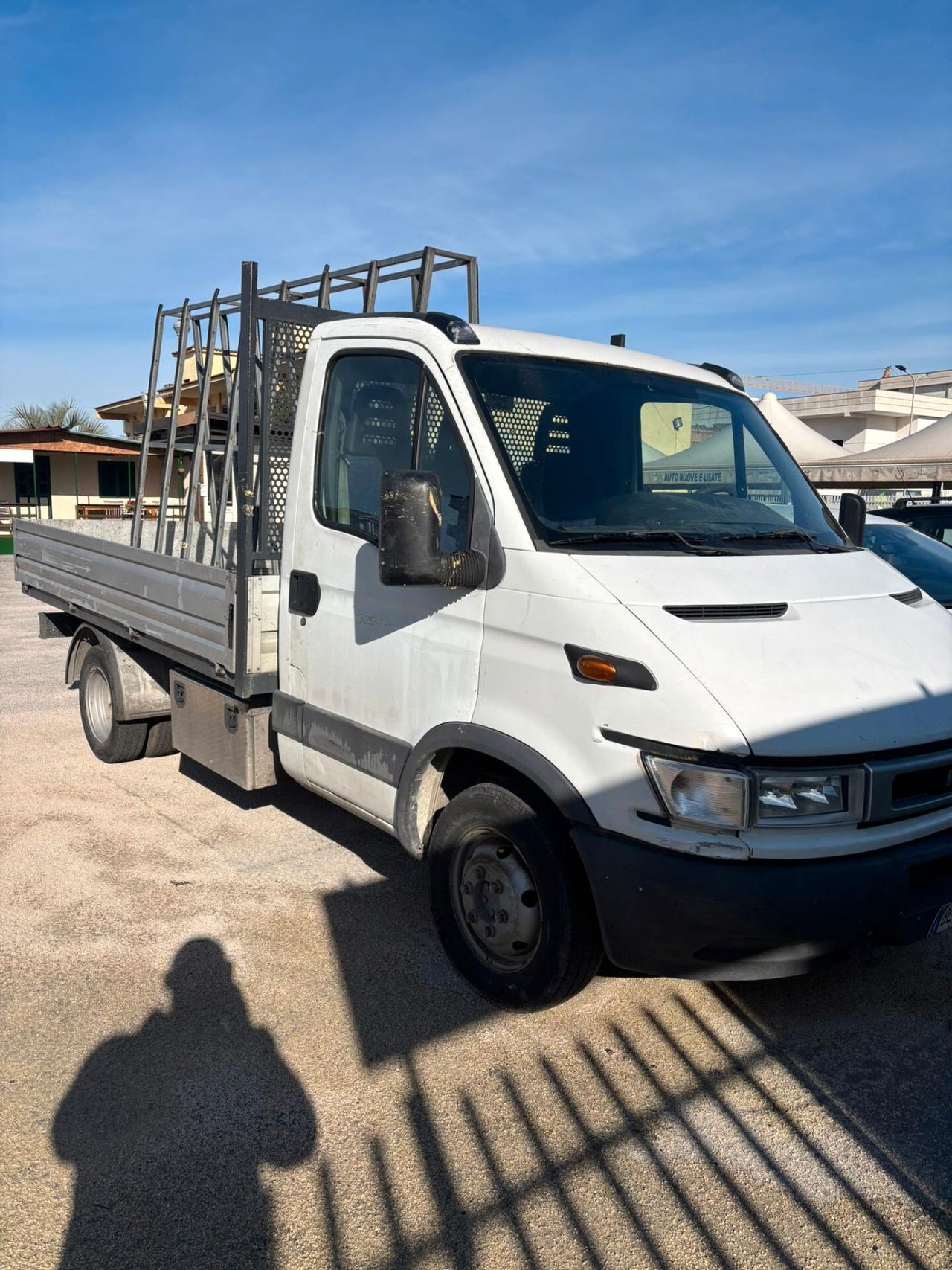 Iveco Daily 35C11 Cabinato