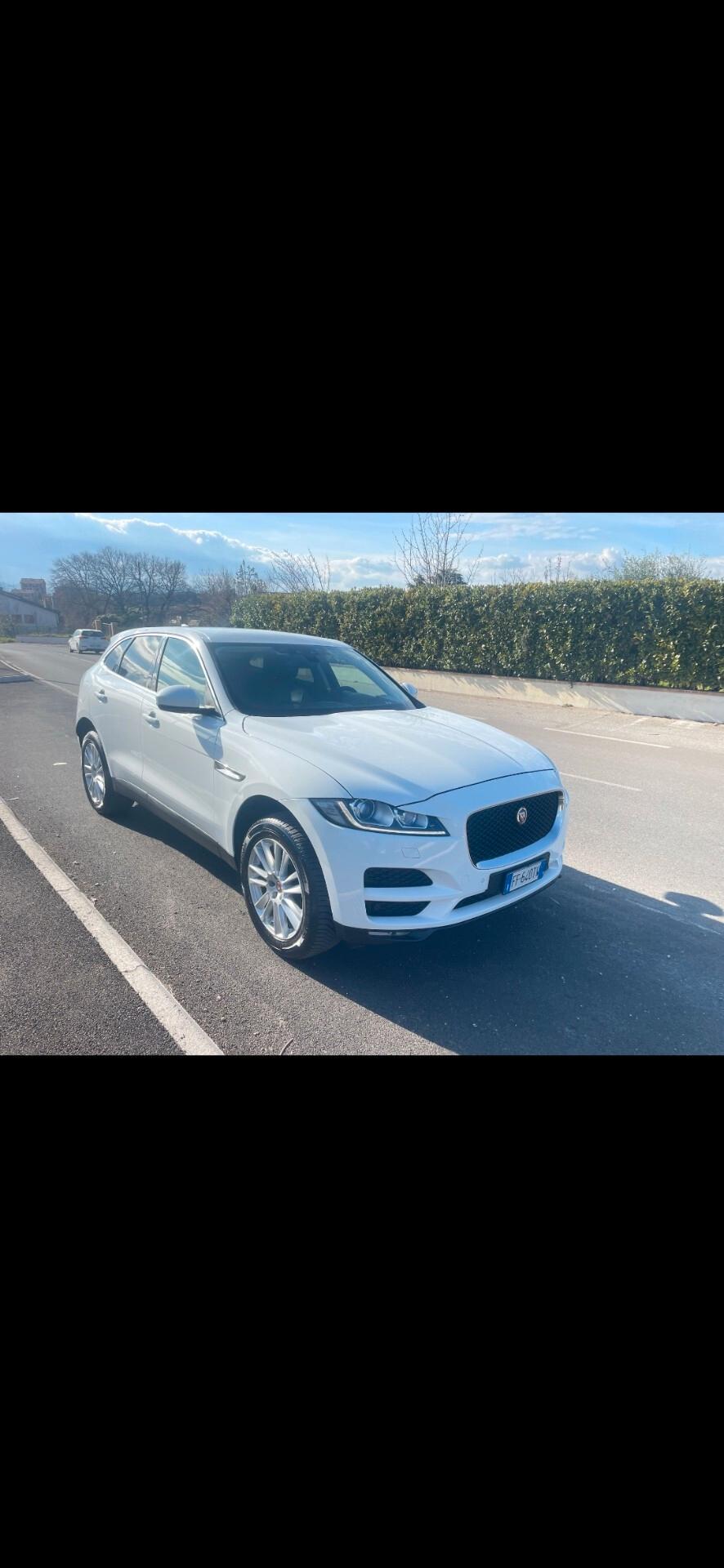 Jaguar F-Pace 2.0 D 180 CV Prestige