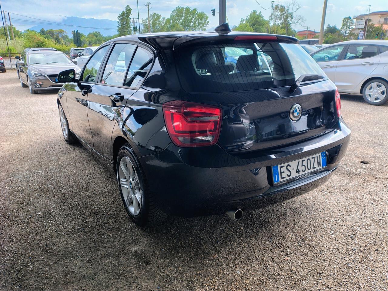 Bmw 114 114d 5p. Unique