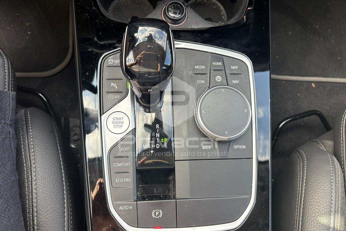 BMW 116d 5p. Advantage