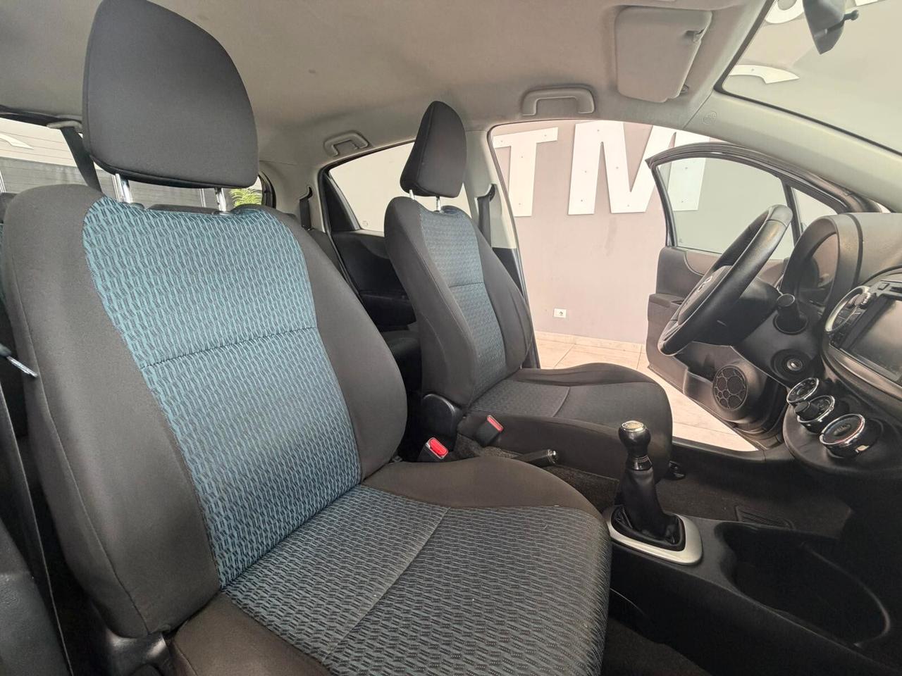 Toyota Yaris 1.0 5 porte Lounge