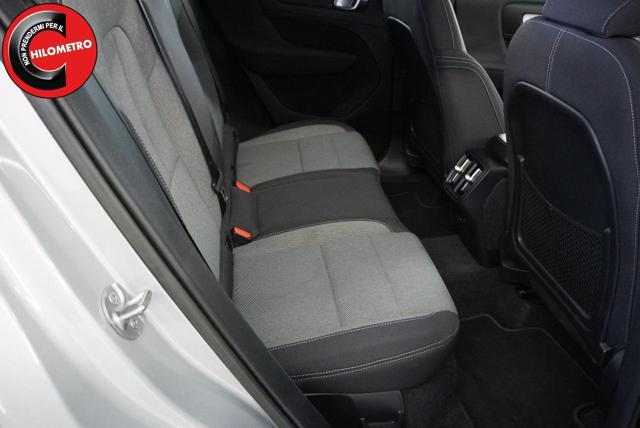VOLVO XC40 B4 AWD automatico Plus Dark
