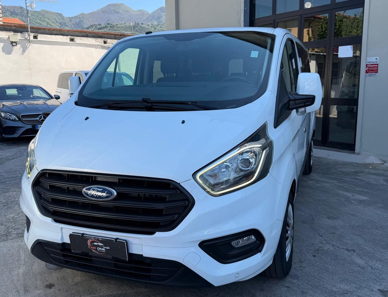 Ford Transit Custom 9 Posti passo lungo 320 2.0 TDCi 130 aut. PL Furgone Trend