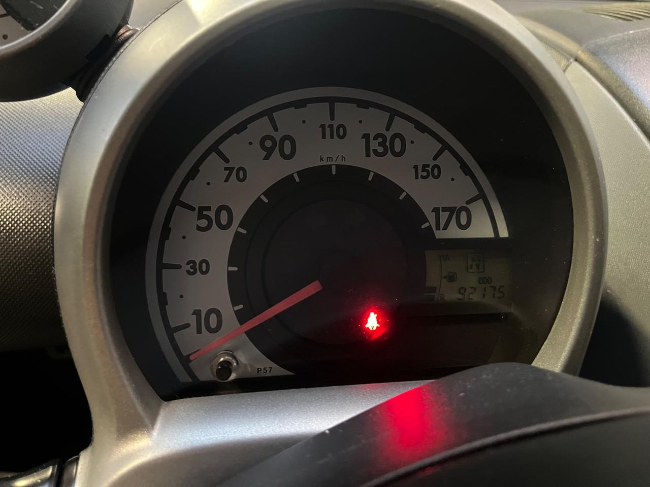 Peugeot 107 1.0 68CV 5p. Sweet Years 2Tronic