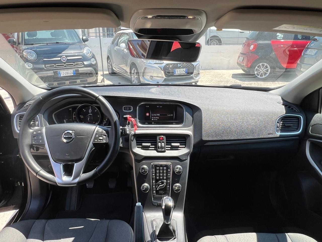 Volvo V40 Cross Country V40 Cross Country D2 Business Plus