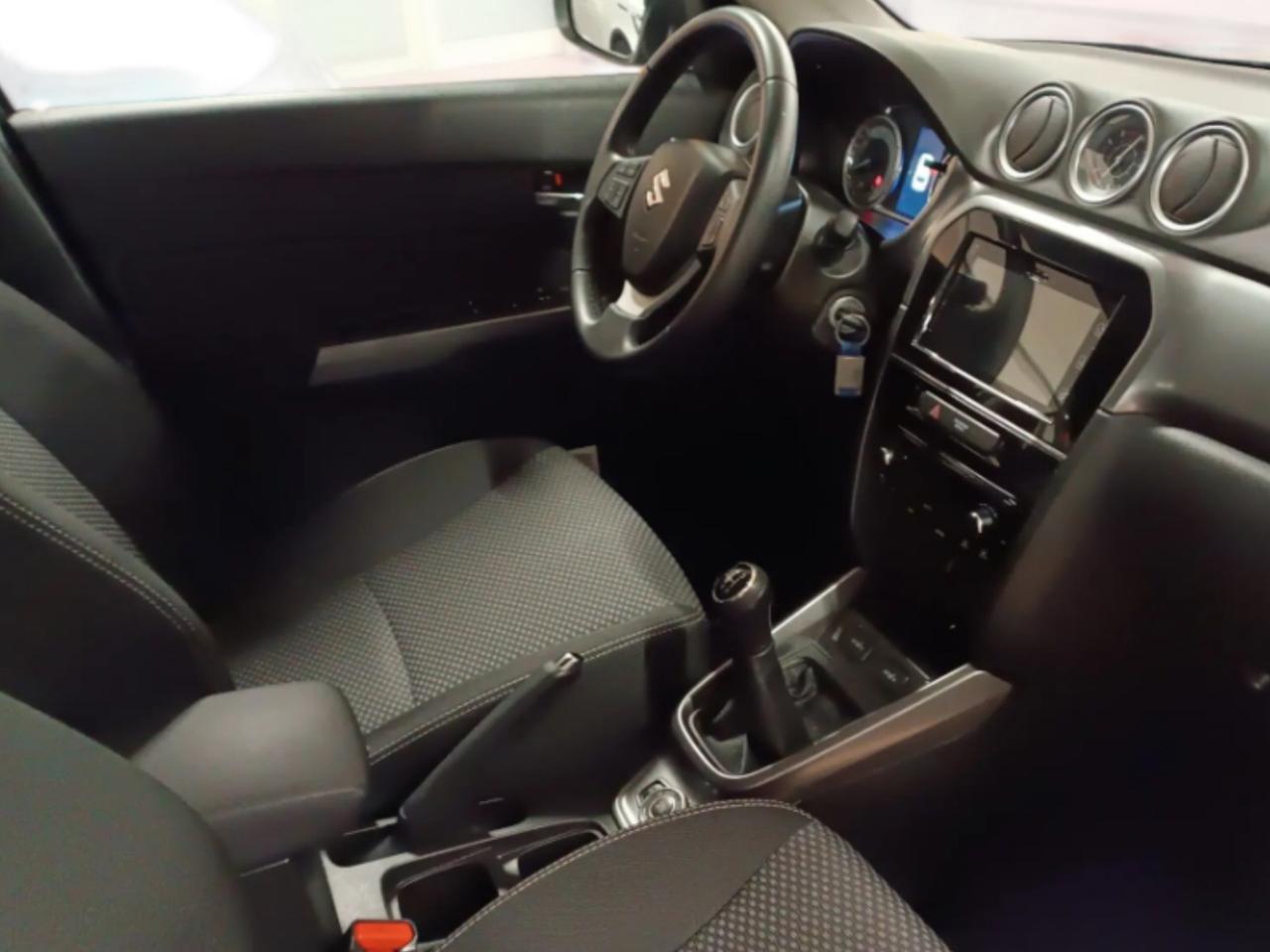 Suzuki Vitara 1.0 Boosterjet A/T 4WD AllGrip Cool Perfetta