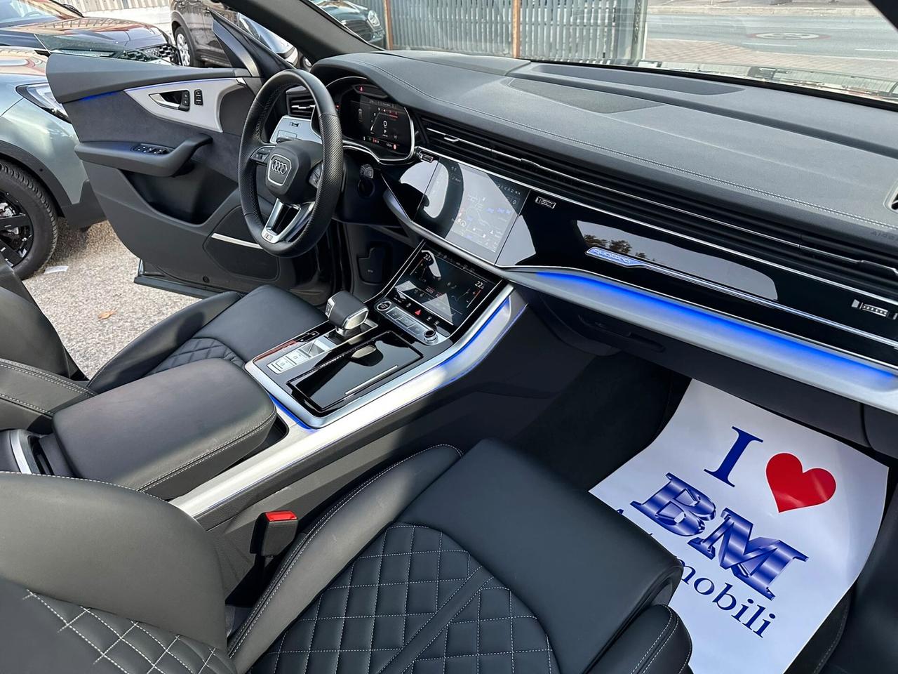 AUDI Q8 S-LINE QUATTRO 50TDI 286CV - IVA - 4X4 - PANO - LASER - C22" - BANG OLUFSEN