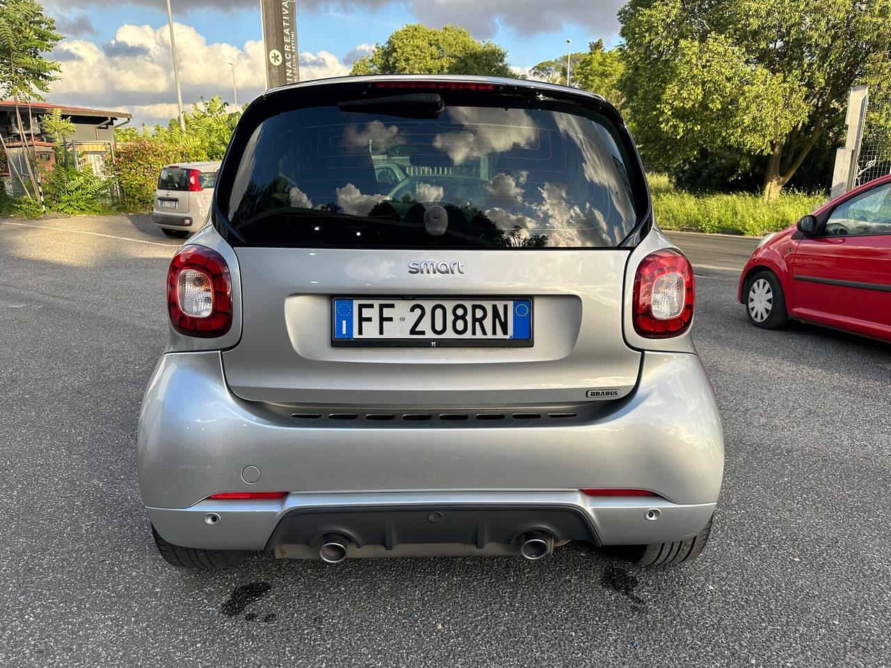 Smart ForTwo BRABUS 0.9 Turbo twinamic Xclusive JBL Permute Uff. Italia