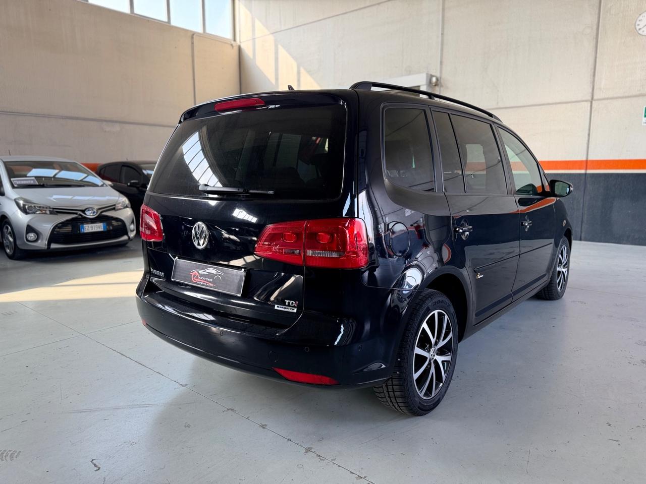 Volkswagen Touran 1.6 TDI DSG Comfortline 7 POSTI NEOPATENTATI