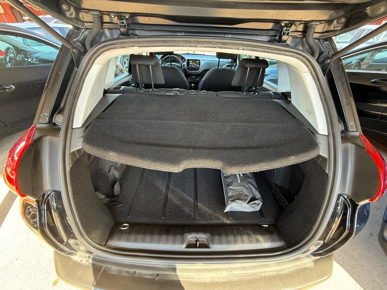 Peugeot 2008 1.2 Benzina -Allure-( 78 mila km ) -unipro