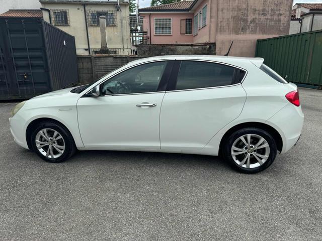 ALFA ROMEO Giulietta Stupenda. Bellissima 1.6 JTDm-2 105 CV Exclusive