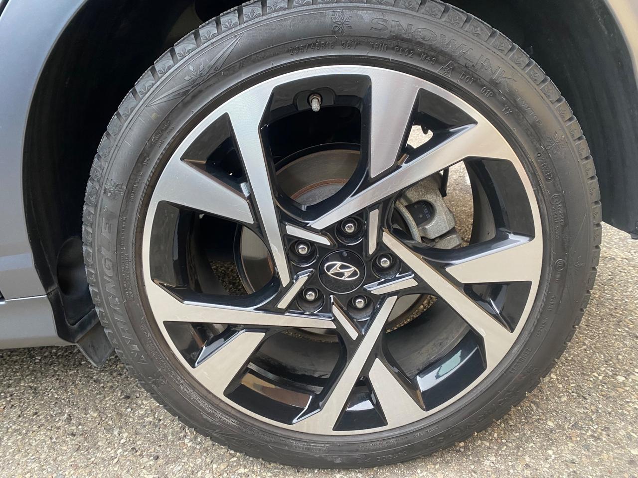 Hyundai Kona 1.0 T-GDI Hybrid 48V iMT XLine NEOPATENTATI!!!