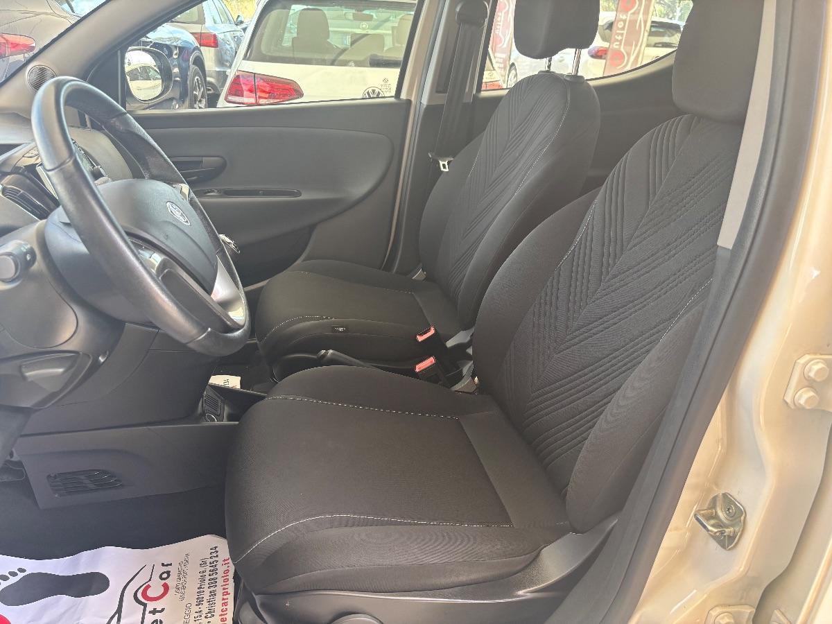LANCIA - Ypsilon - 1.0 FireFly 5p.S&S Hybryd Gold