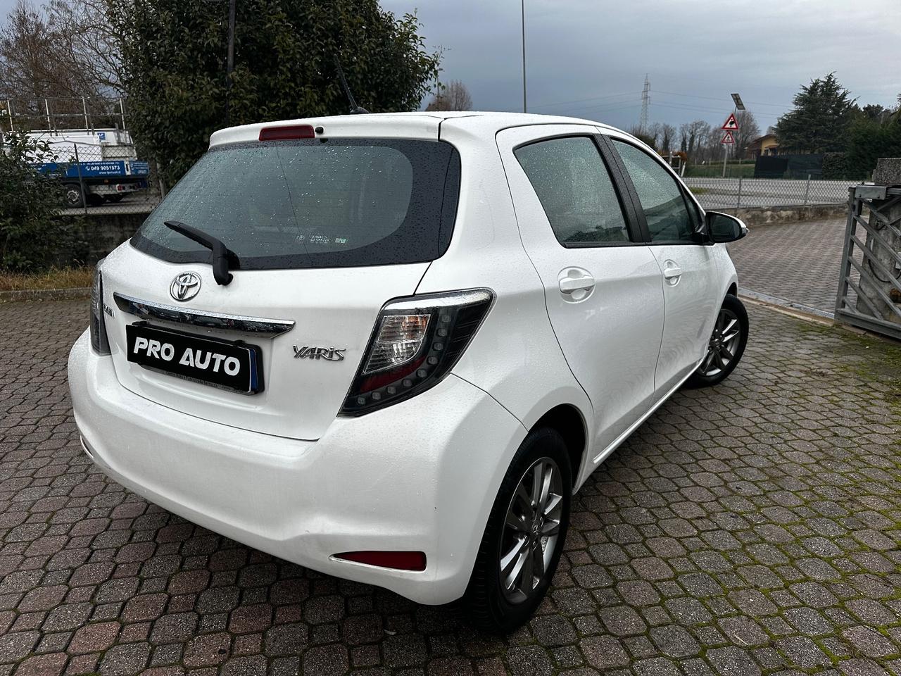 Toyota Yaris 1.4 D-4D 5 porte Lounge