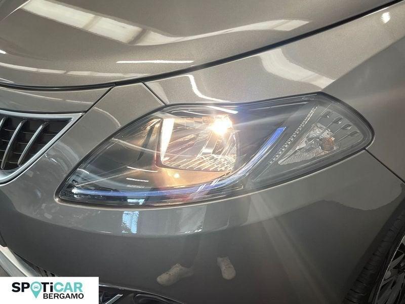 Lancia Ypsilon 1.0 FireFly 5 porte S&S Hybrid Platino - Km0