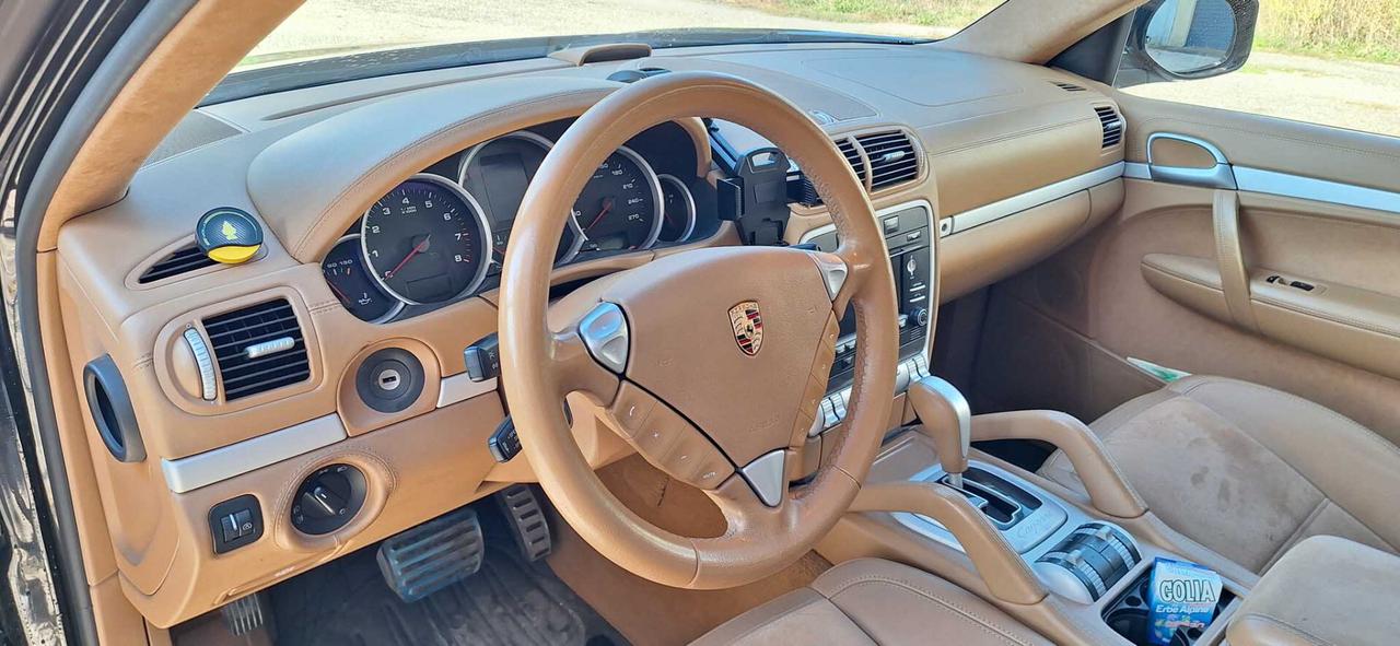 Porsche Cayenne 4.8 GTS
