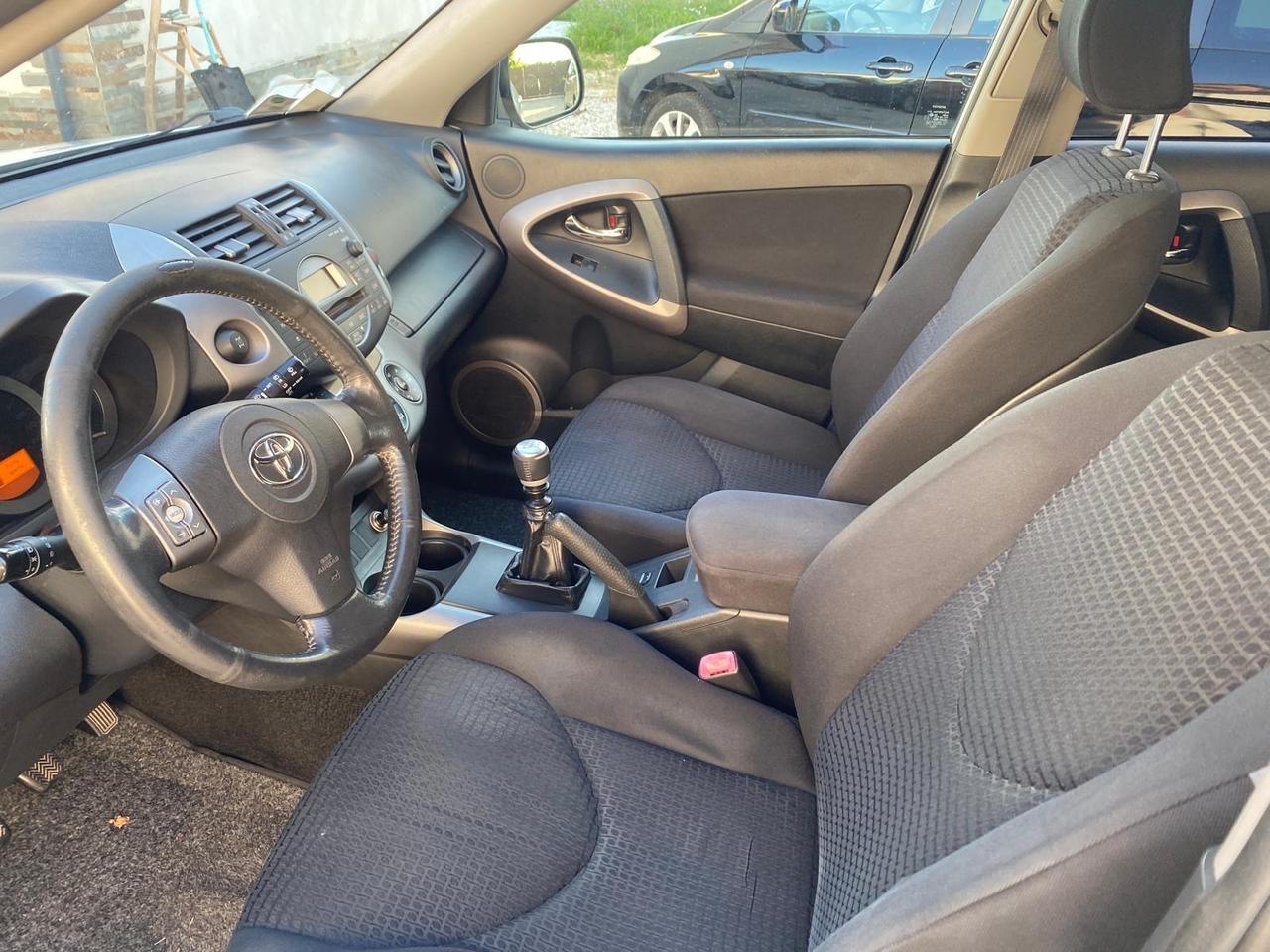 Toyota RAV 4 RAV4 Crossover 2.2 D-4D 136 CV Sol