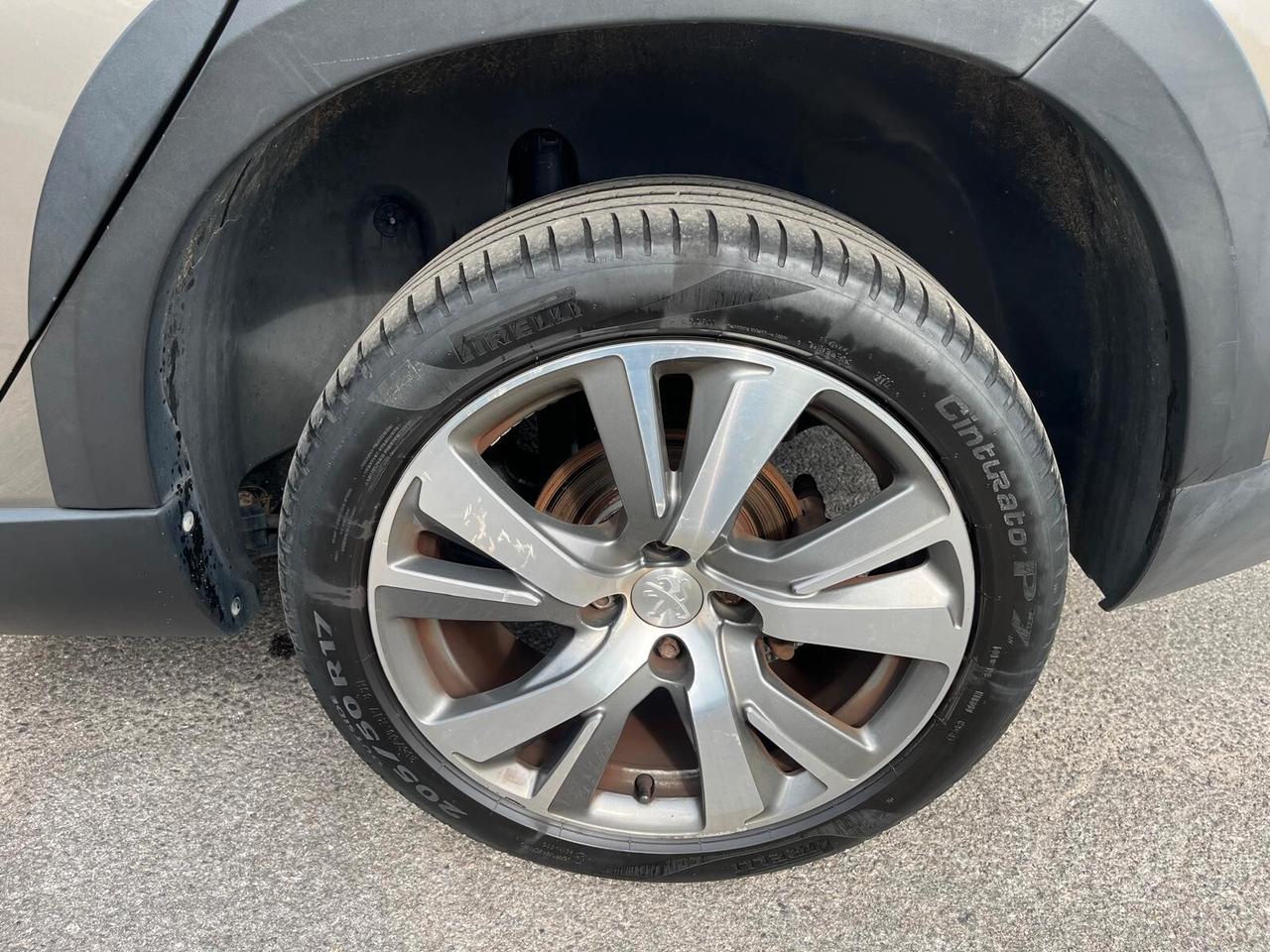 Peugeot 2008 BlueHDi 120 S&S Allure