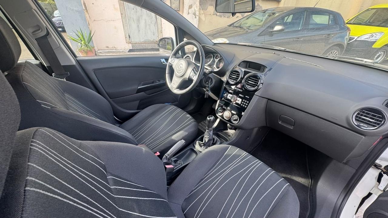Opel Corsa 1.2 85CV 5 porte GPL-TECH Club