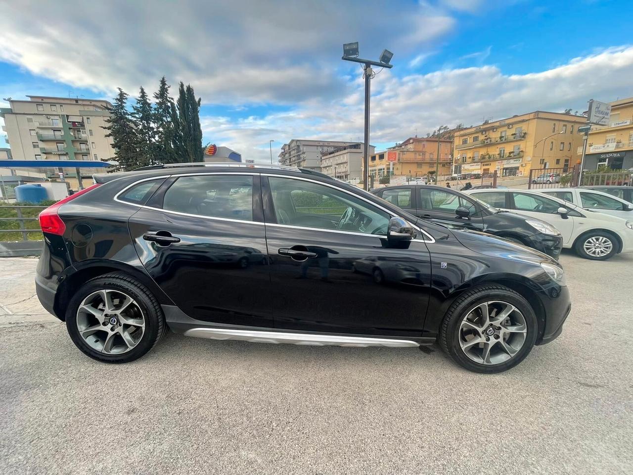 Volvo V40 Cross Country "Come Nuovo" 2017