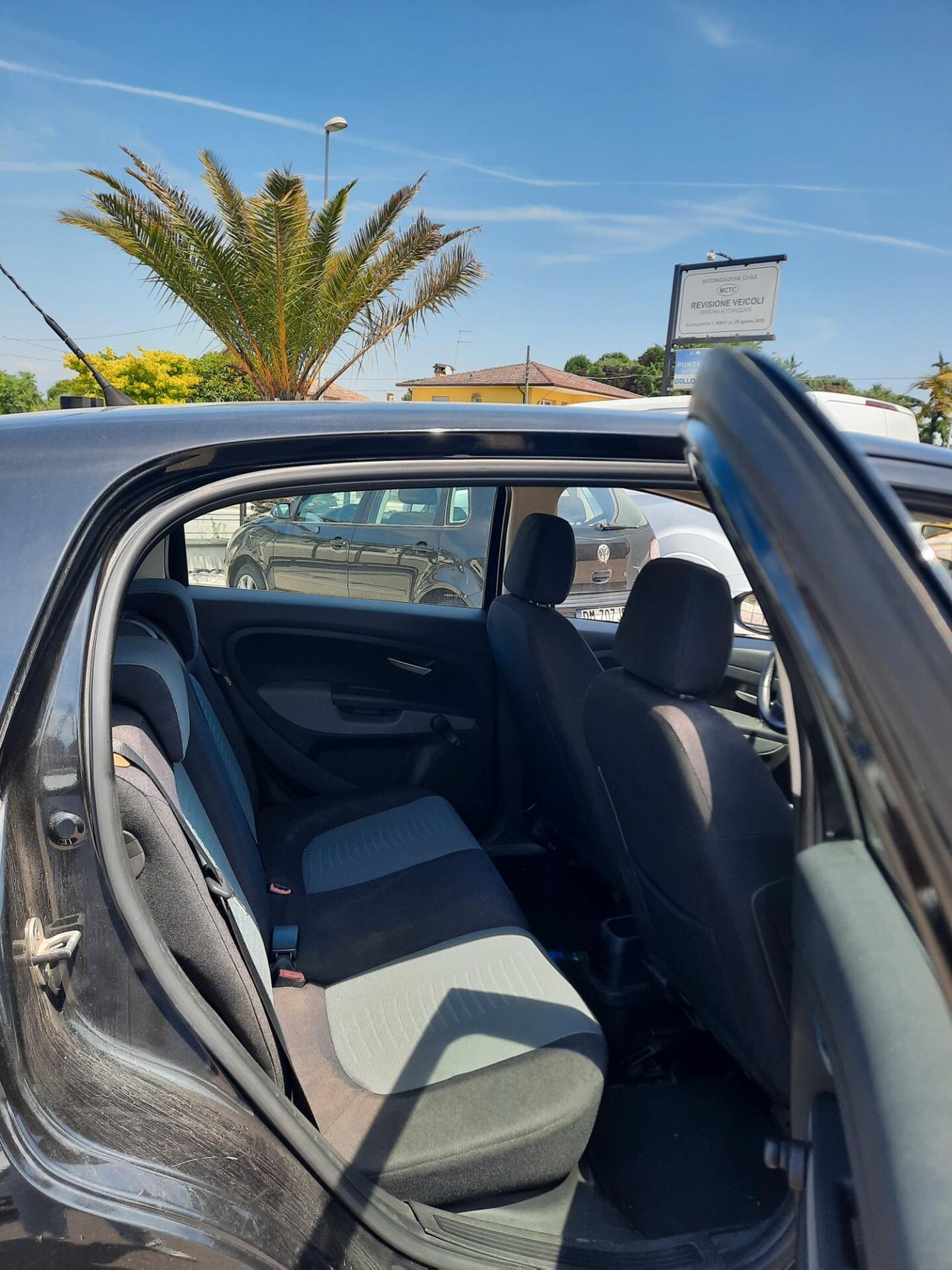 Fiat Punto Classic 1.2 5 porte OK NEOPATENTATI