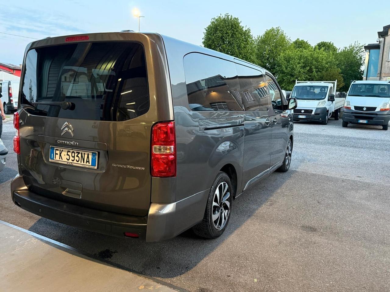 Citroen Spacetourer Jumpy 2.0 Blue-HDi Business XL 9 POSTI full optional