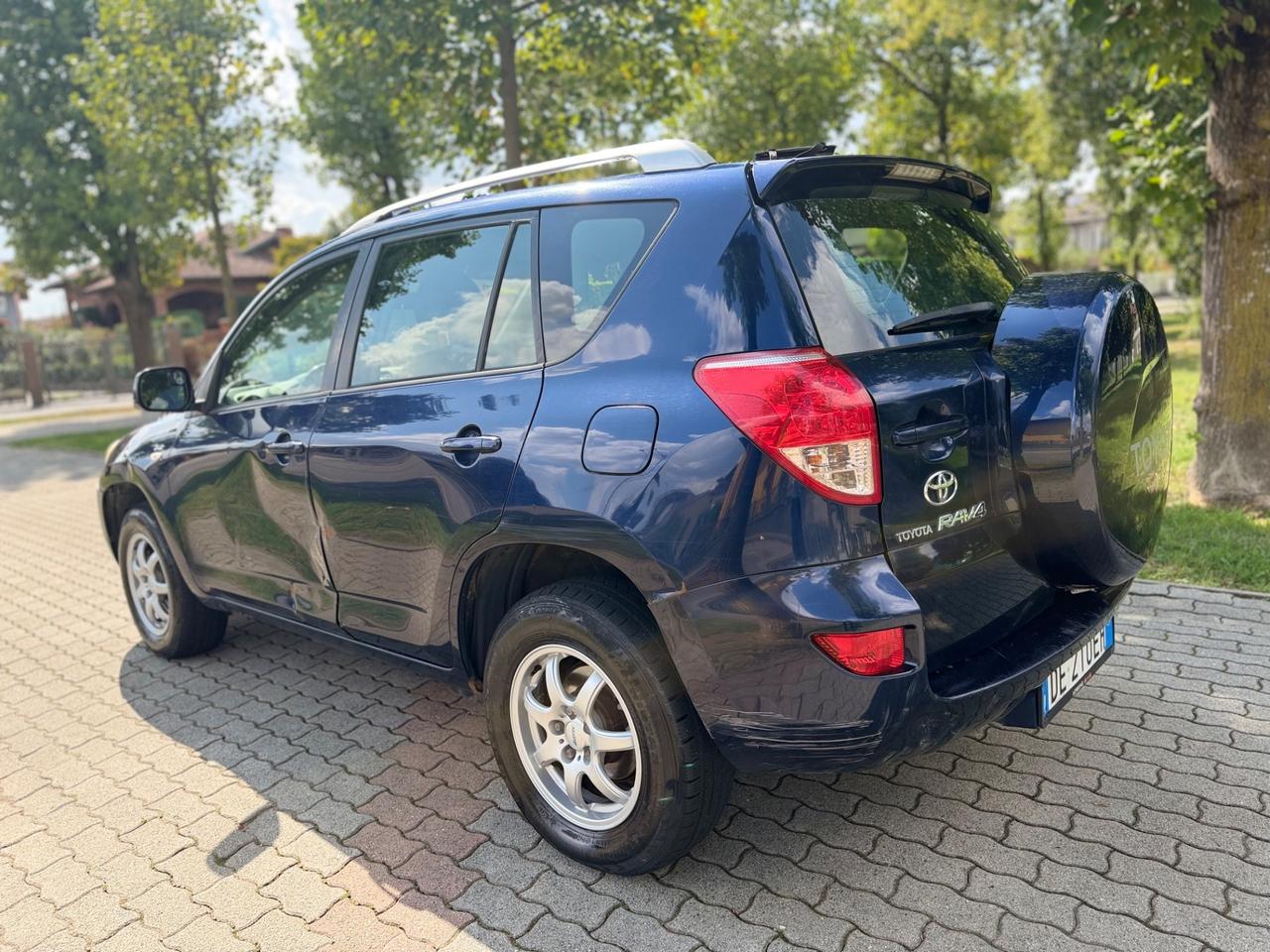Toyota RAV 4 RAV4 2.2 D-4D 136 CV Luxury