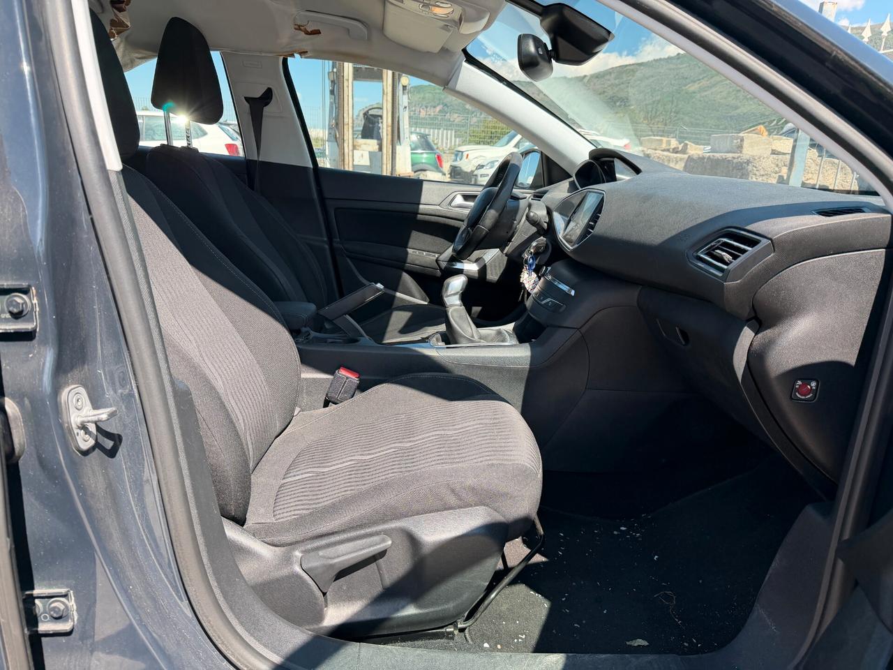 PEUGEOT 308 SW 2015 1.6 DIESEL 99 CV *SINISTRATA