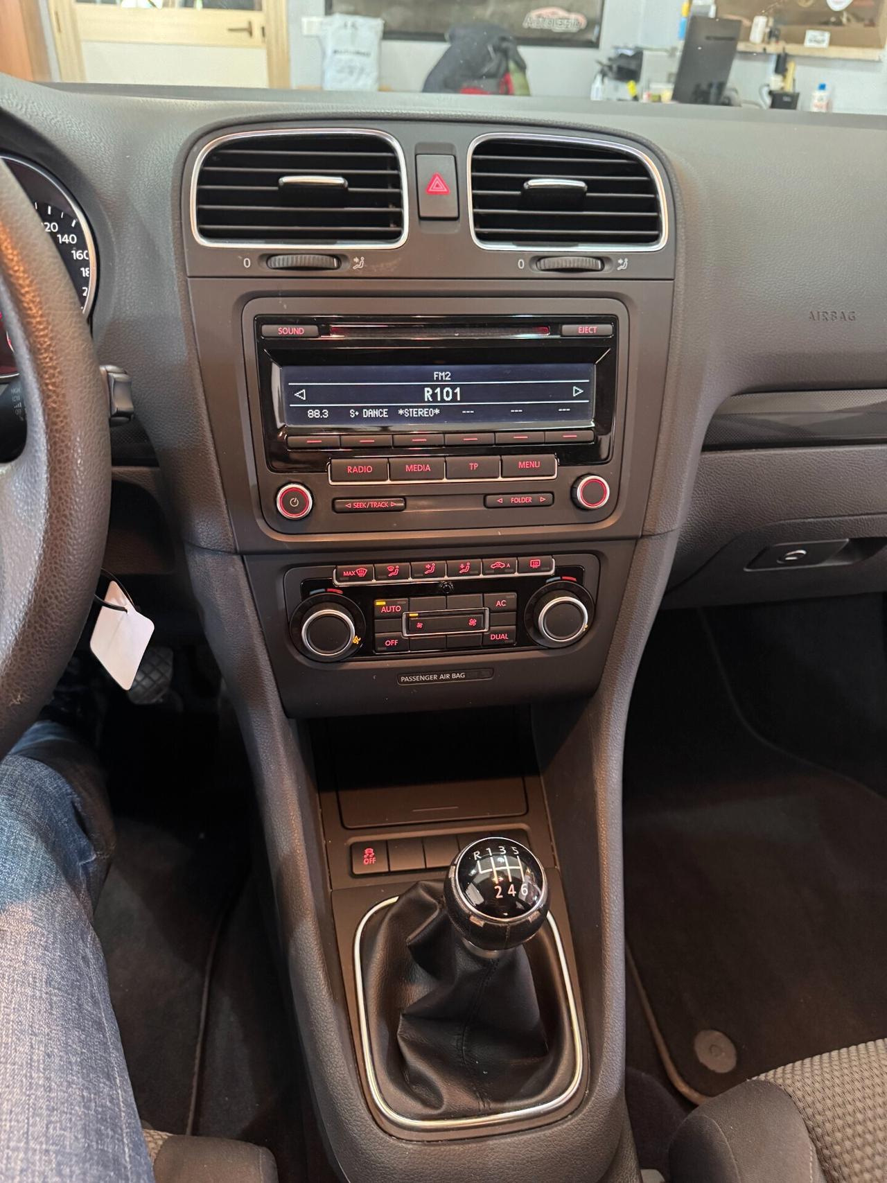 Volkswagen Golf 1.2 TSI 5p. Comfortline 105 cv OK NEOPATENTATI