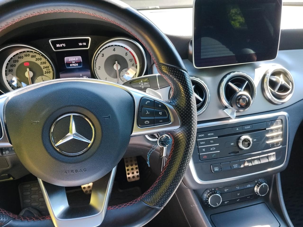 Mercedes-benz GLA 200 d Automatic 4Matic Sport