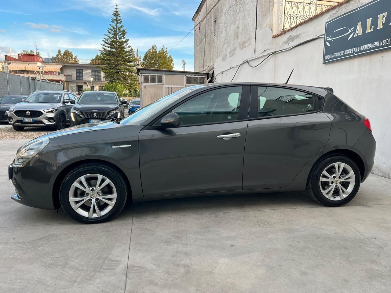 Alfa Romeo Giulietta EXCLUSIVE