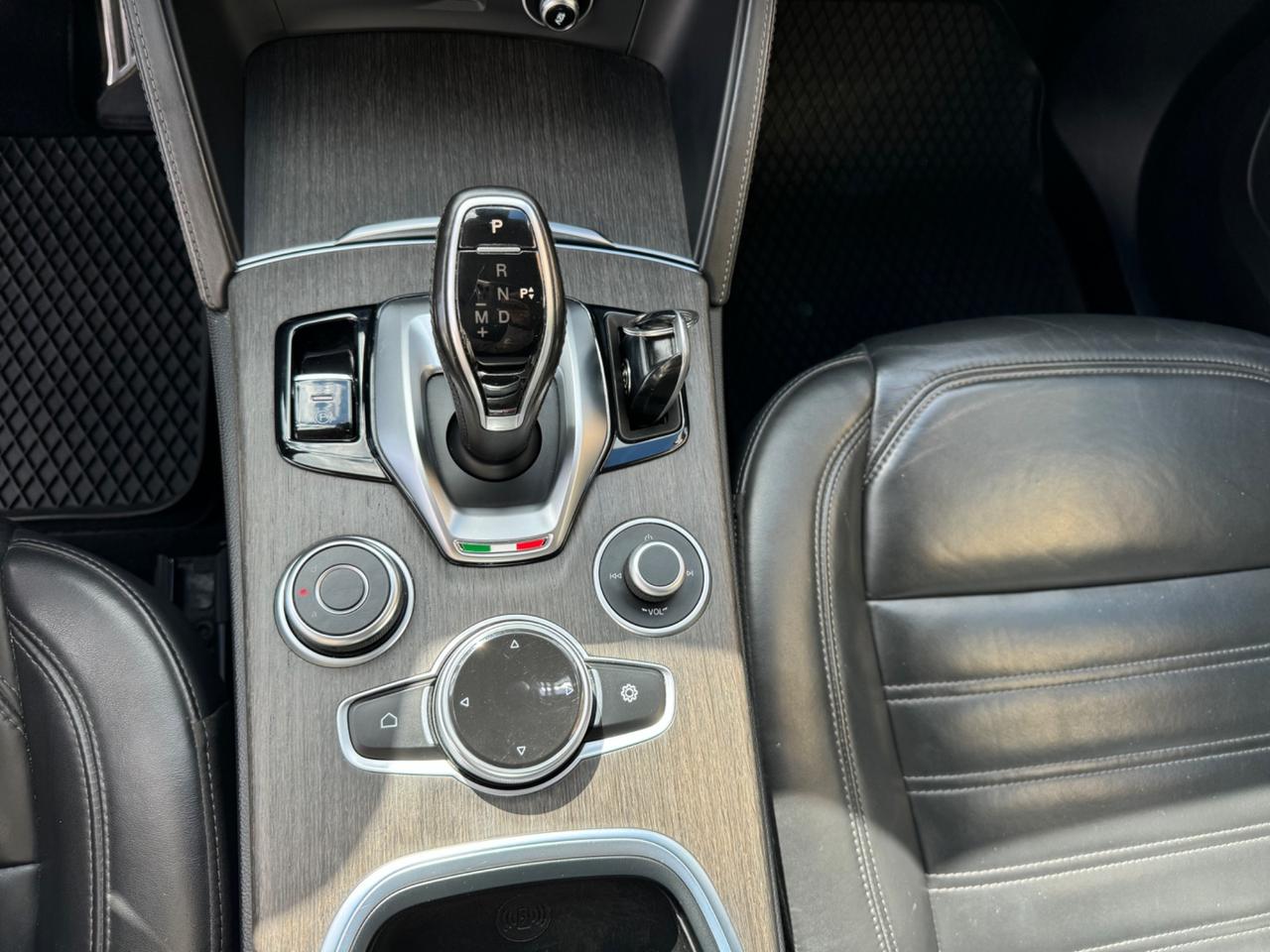 Alfa Romeo Stelvio 2.2 Turbodiesel 210 CV AT8 Q4 Ti