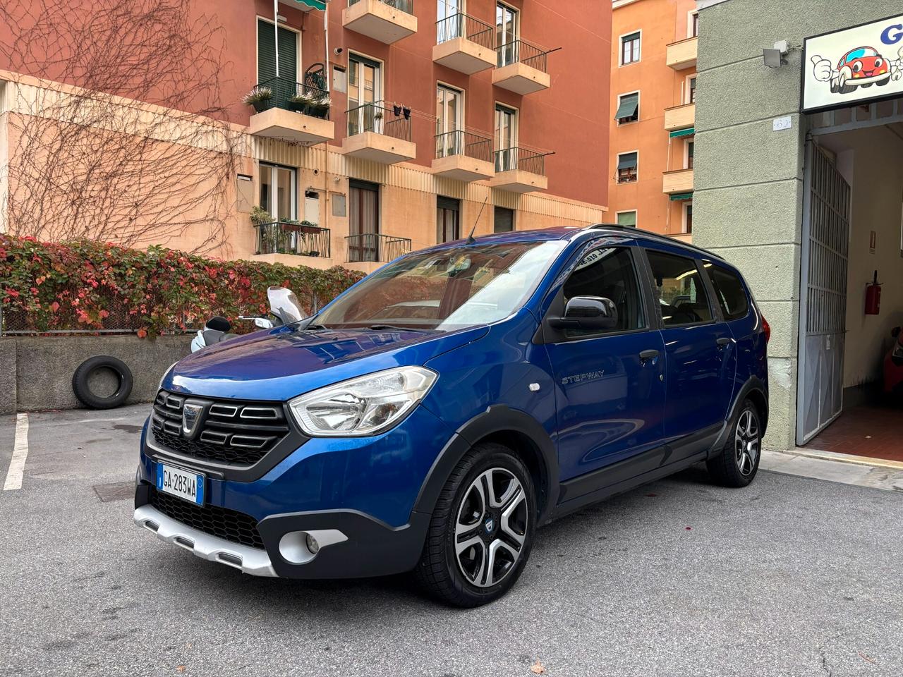 Dacia Lodgy Stepway 1.5 Blue dCi 8V 115CV 7 posti