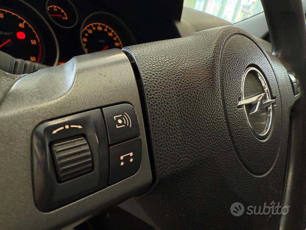 Opel Astra GTC 1.7 CDTI