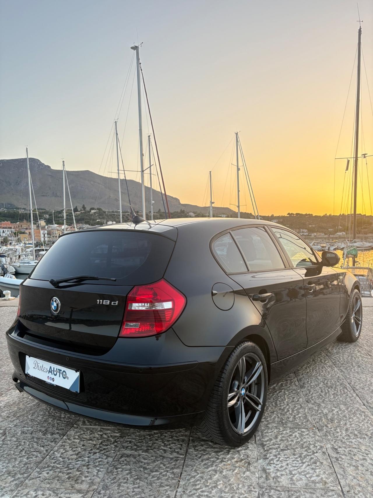 Bmw 118d 5 porte super accessoriata