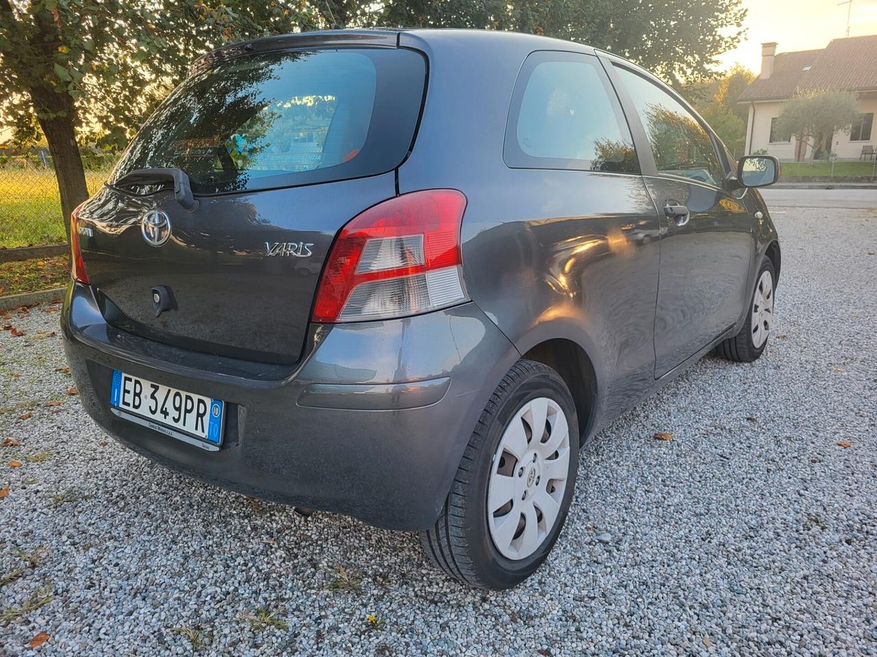 Toyota Yaris 1.0 3p Now Gpl LEGGERE BENE