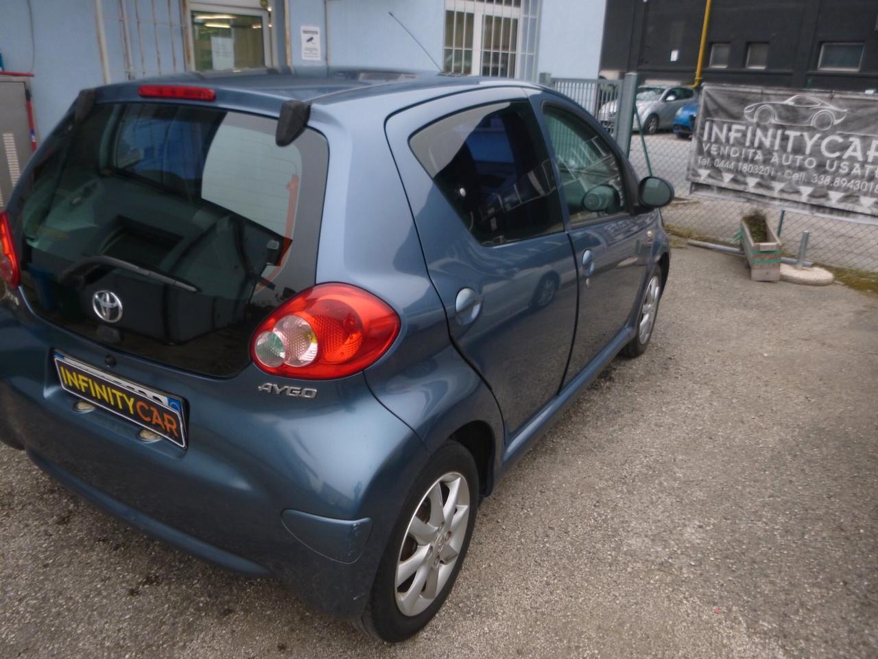 Toyota Aygo 1.0 12V VVT-i 5 porte