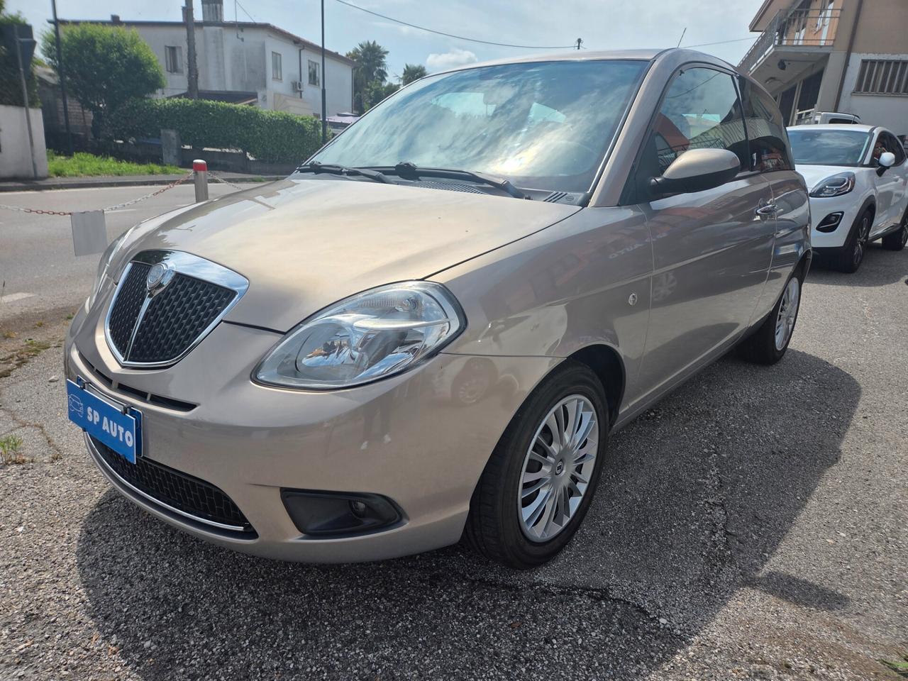 Lancia Ypsilon NEOPATENTATI - 2008