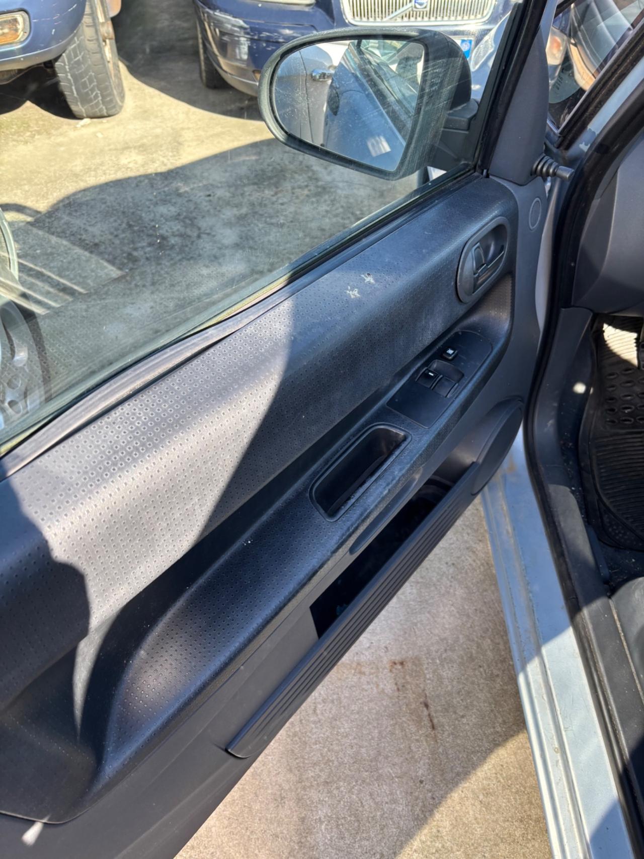 Mitsubishi Colt 1.1 12V 3p. CZ3 neo patentato