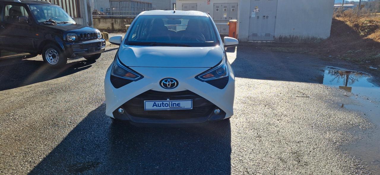 Toyota Aygo Connect 1.0 VVT-i 72 CV 5 porte