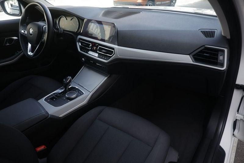 BMW Serie 3 318d Business Advantage Auto Unicoproprietario