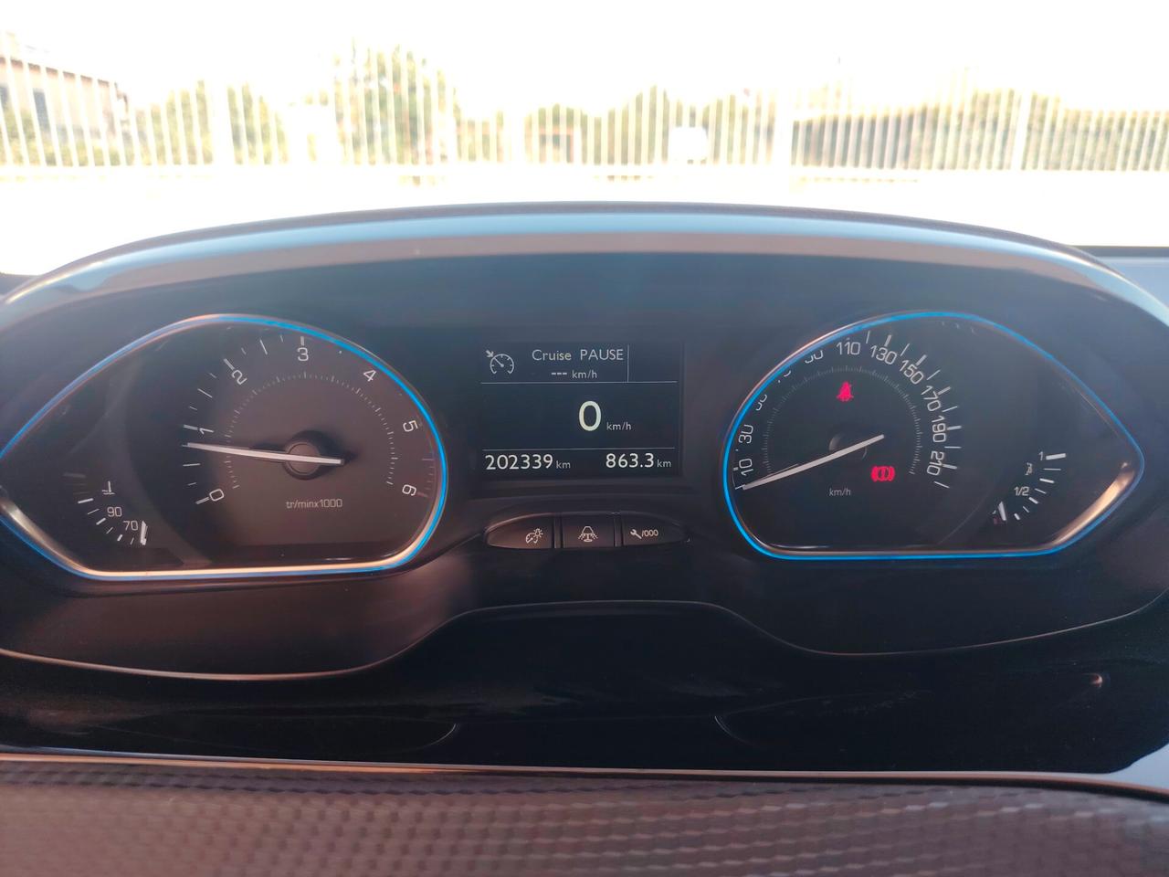 Peugeot 2008 1.6 BlueHDi 120 Crossway FULL OPT + TETTO