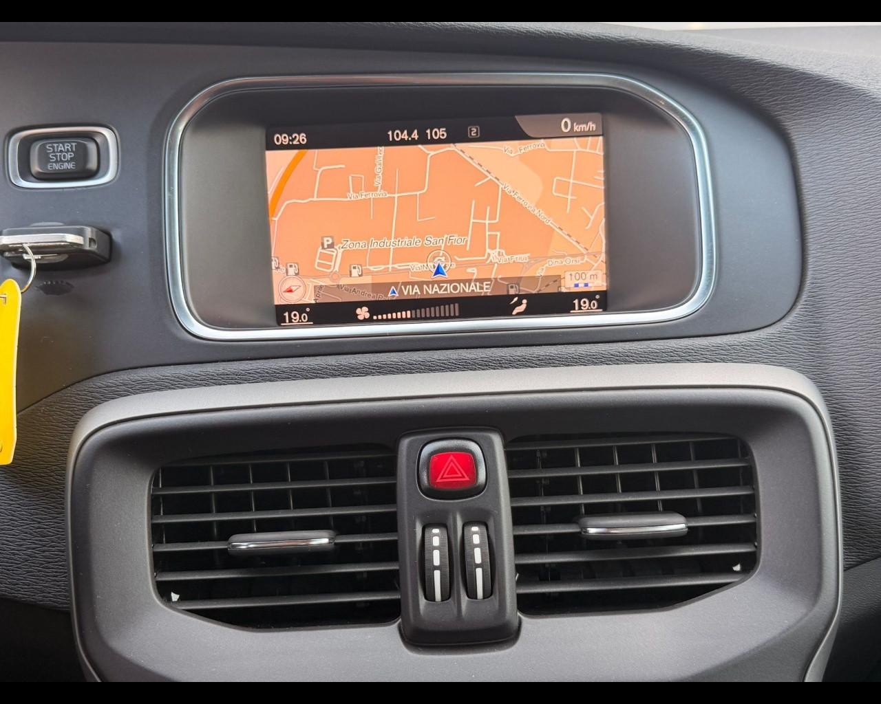 VOLVO V40 CROSS COUNTRY 2.0 d2 BUSINESS PLUS geartronic my19