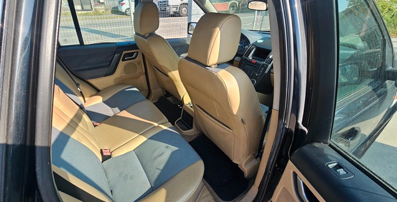 Land Rover Freelander 2.2 TD4 HSE 4x4