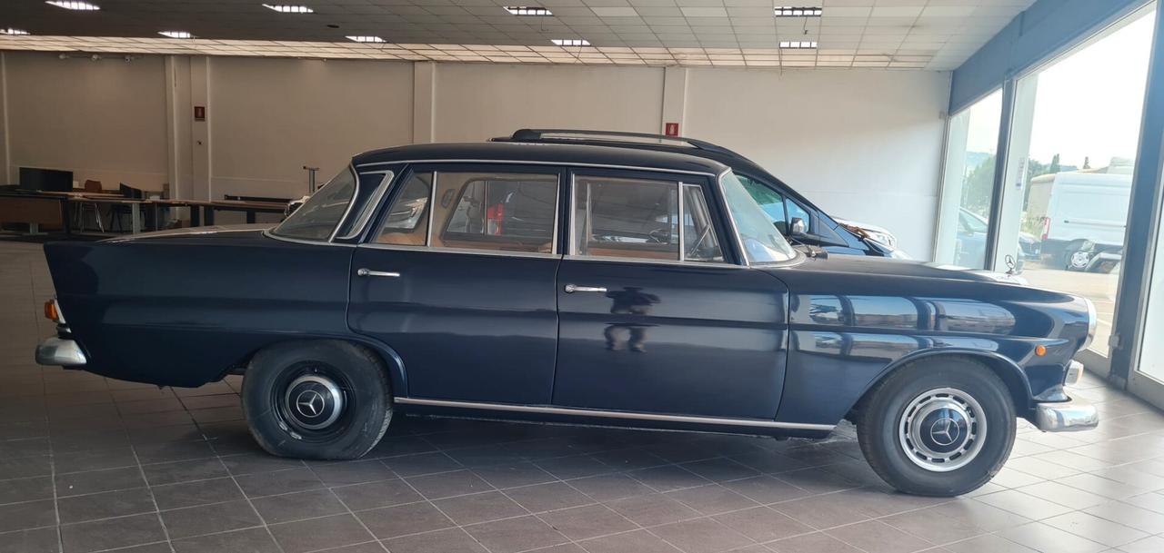 Mercedes-benz 230 W 110