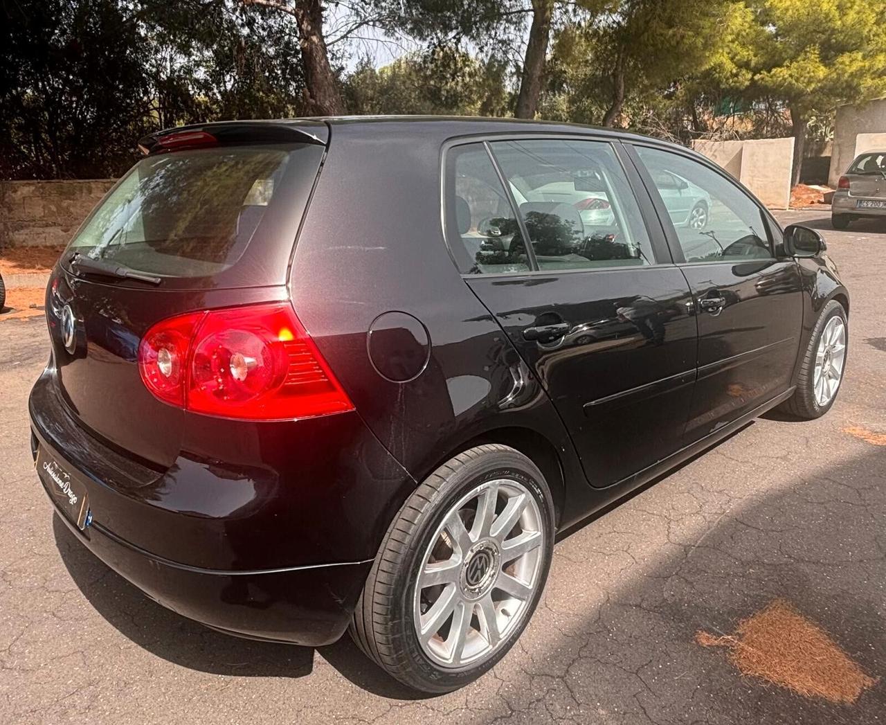 Volkswagen Golf 2.0 16V TDI 5p. Sportline
