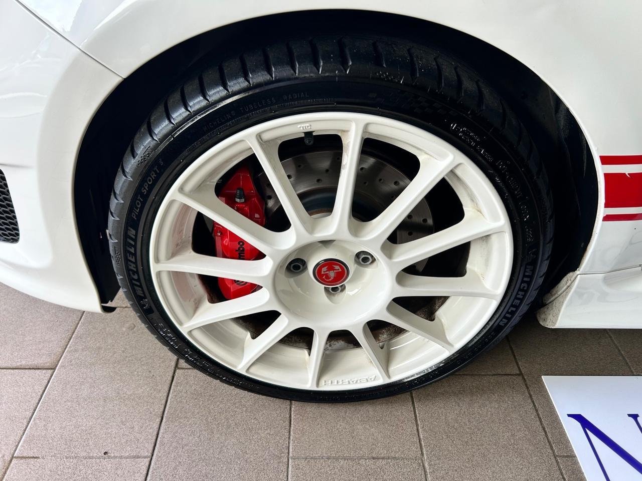 Abarth 500 1.4 Turbo T-Jet Custom