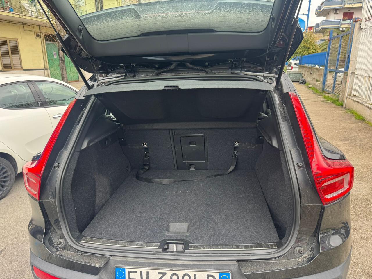 Volvo XC40 D4 AWD Geartronic R-design